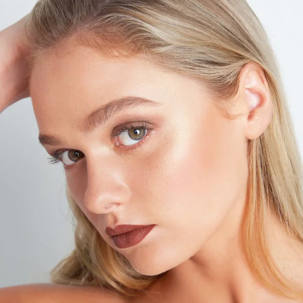 THE BALM MARY-LOU MANIZER HIGHLIGHTER